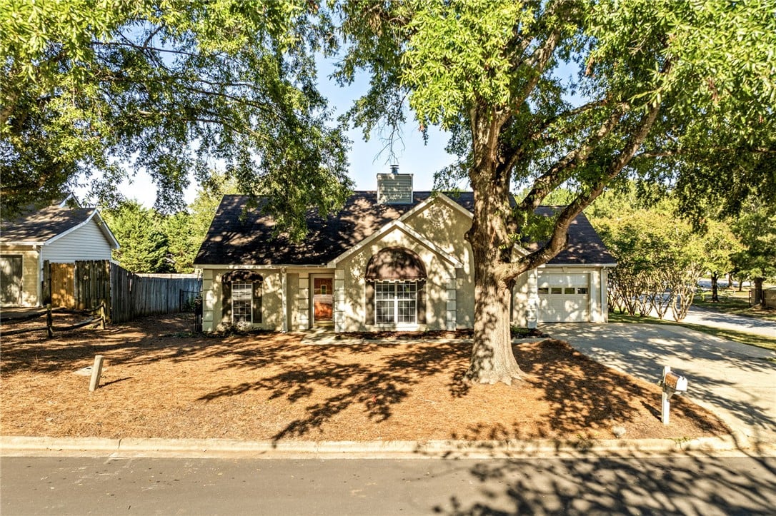 1301 Douglas St, Opelika, AL 36801