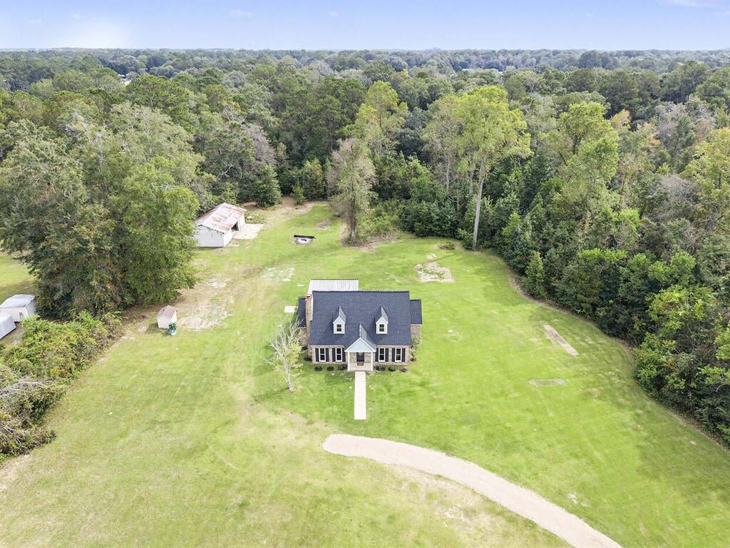 1163 Graves Springs Rd, Leesburg, GA 31763