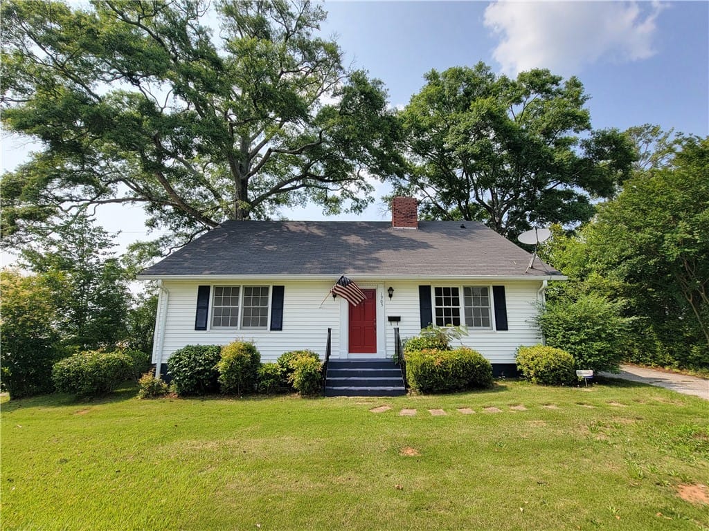 1905 30th Street East, Valley, AL, 36854