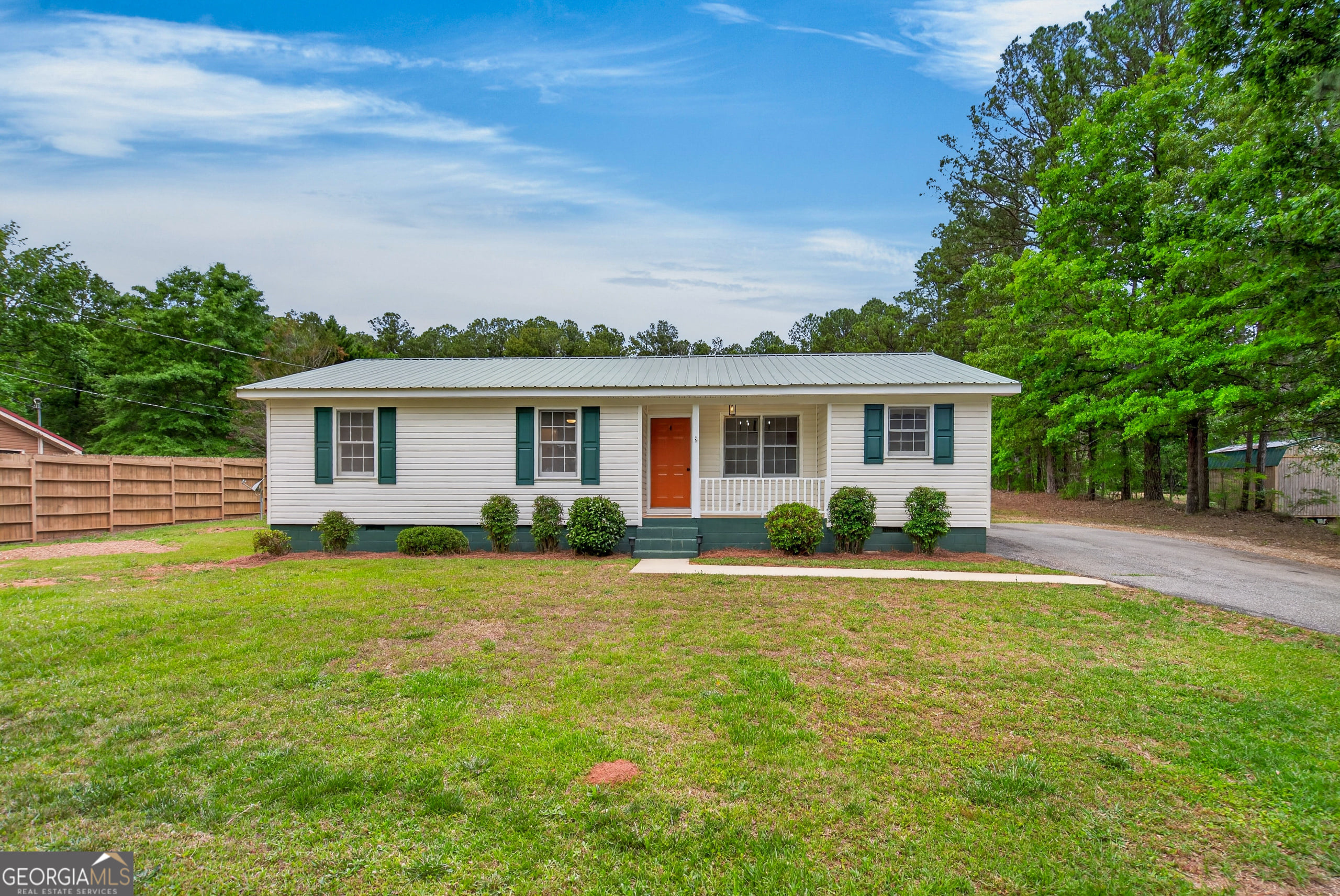 660 Bartley Rd, LaGrange, GA 30241