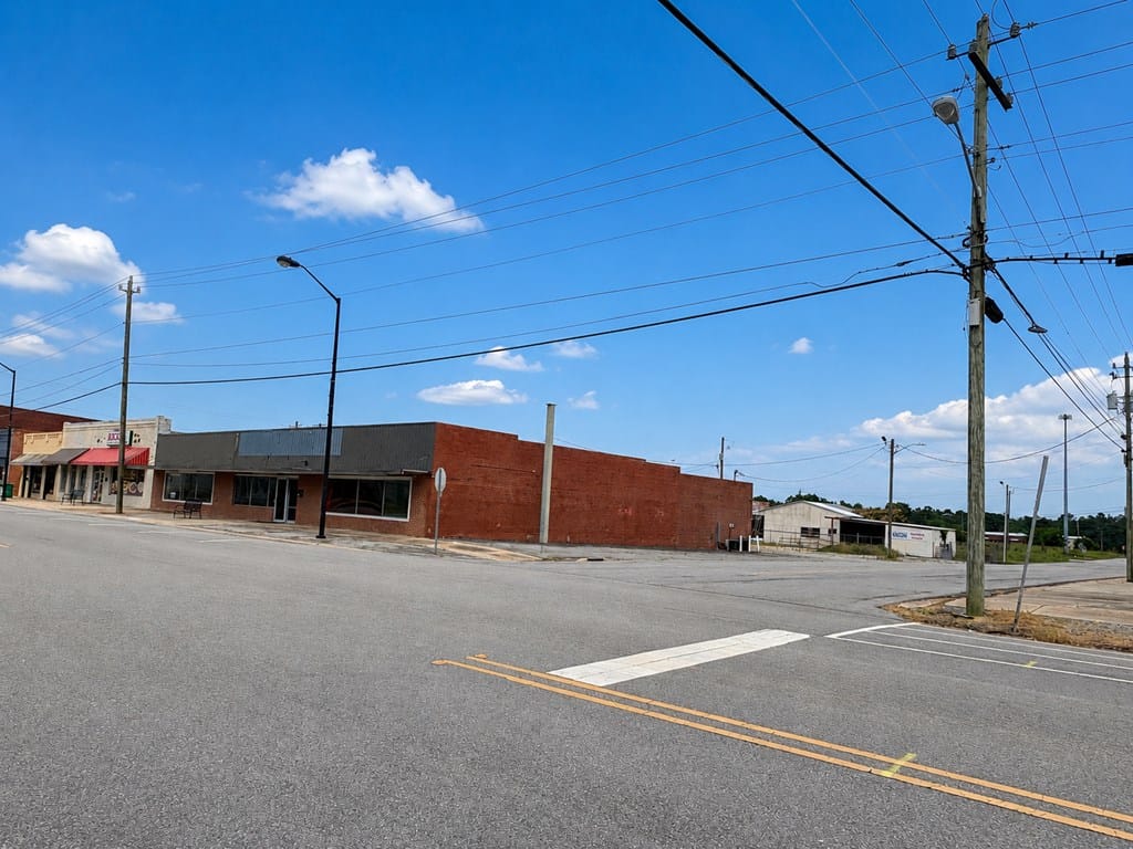 115 W Kelly St, Sylvester, GA 31791