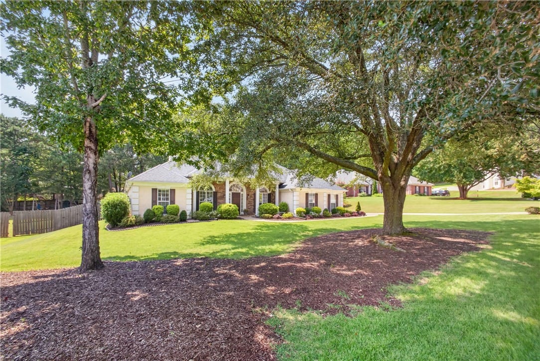 1966 St Charles Ct, Auburn, AL 36830