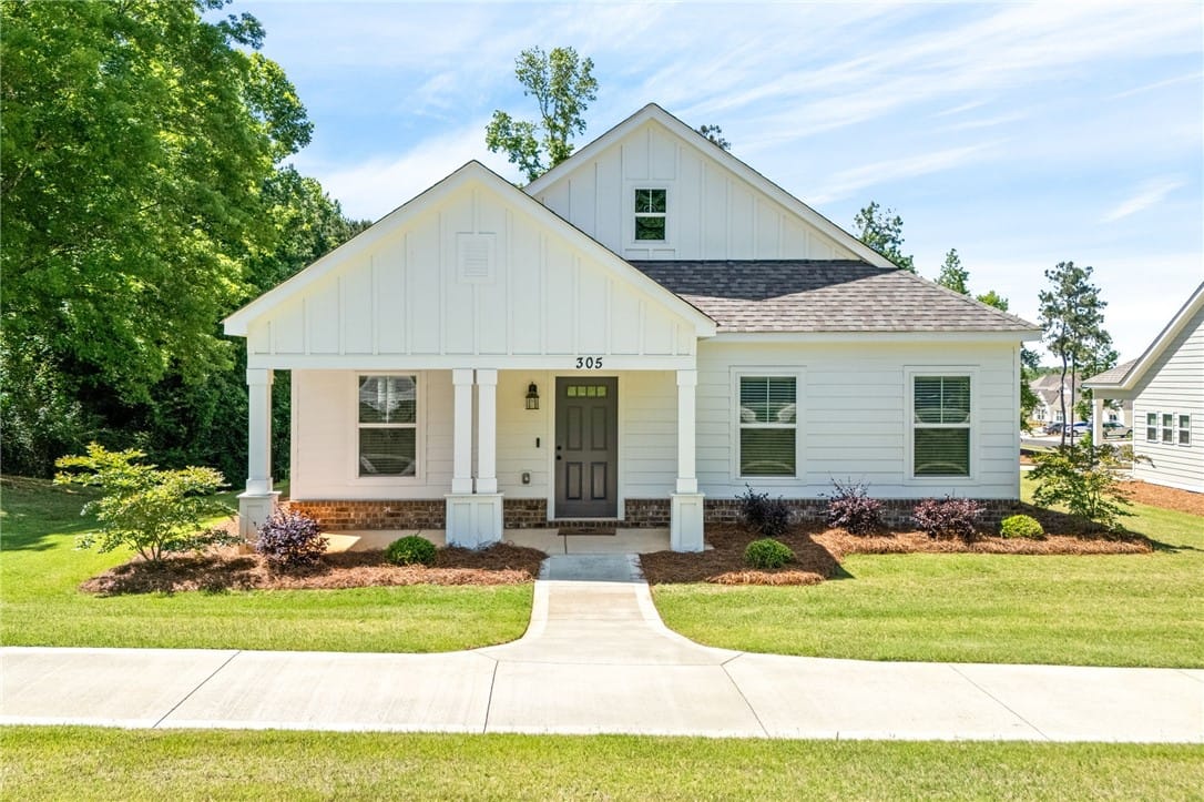 305 Morris Avenue, Opelika, AL, 36801