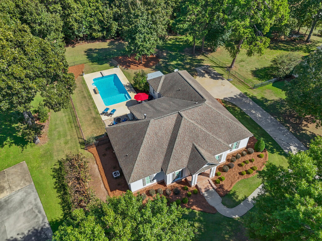 111 Ashley Ct, Leesburg, GA 31763