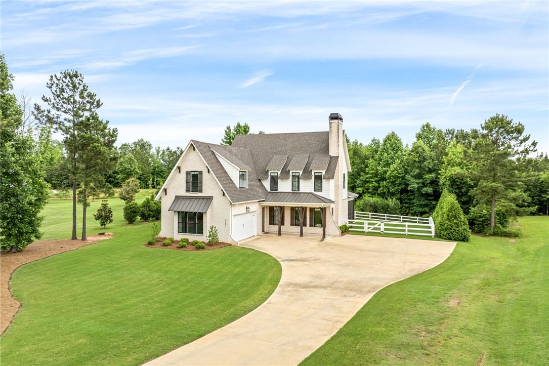 2751 Partridge Ln, Auburn, AL 36879, Welcome to 2751 Partridge Lane. Nestled on 2.97 ac