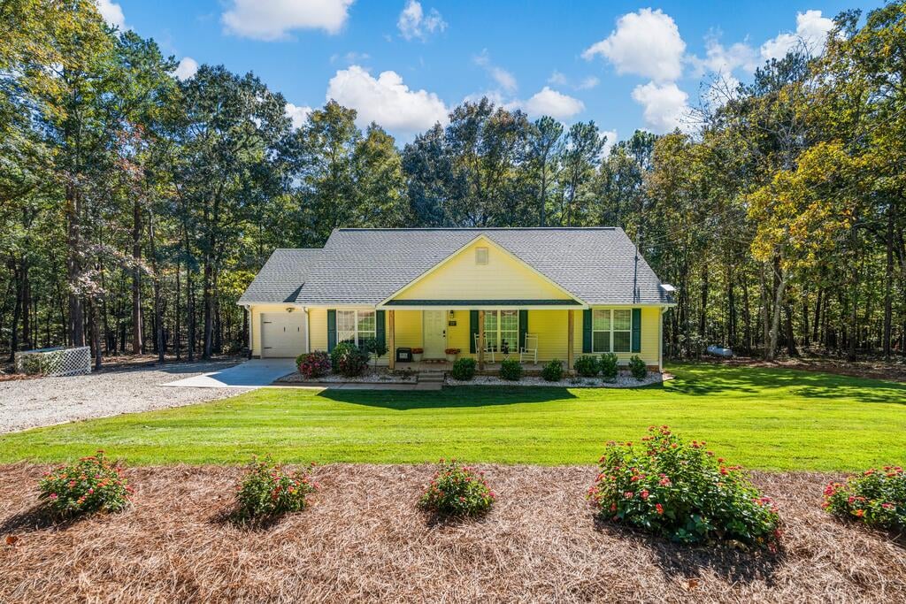 65 Heather Ln, Waverly Hall, GA 31831