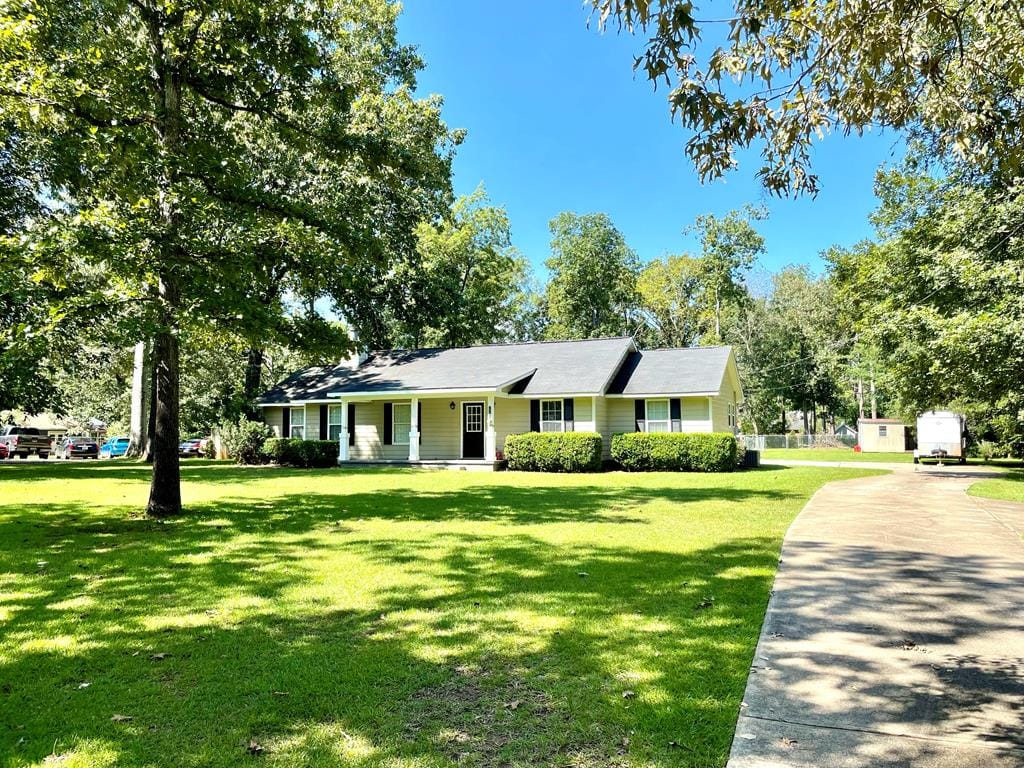 222 North Doublegate Drive, Albany, GA, 31721