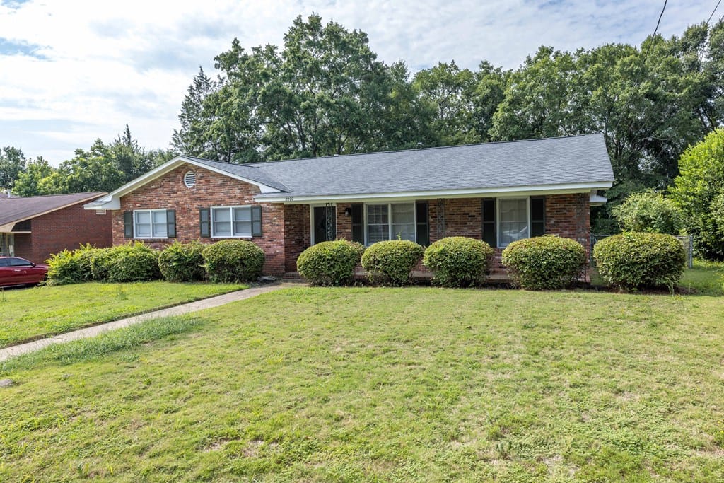2200 Lancaster Dr, Columbus, GA 31904