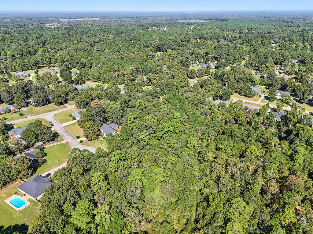 105 Setter Ct, Leesburg, GA 31763