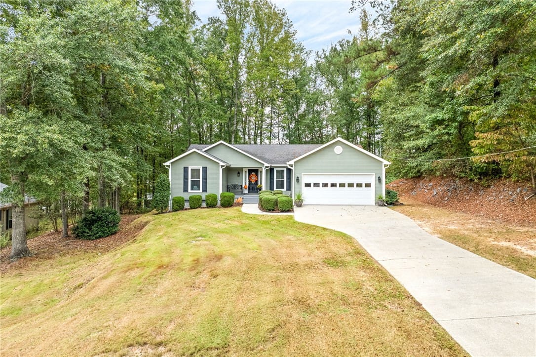 1717 Clairmont Crescent, Alexander City, AL, 35010