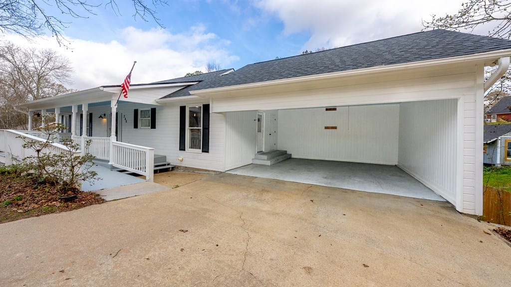 246 Lee Rd 2040, Phenix City, AL 36870