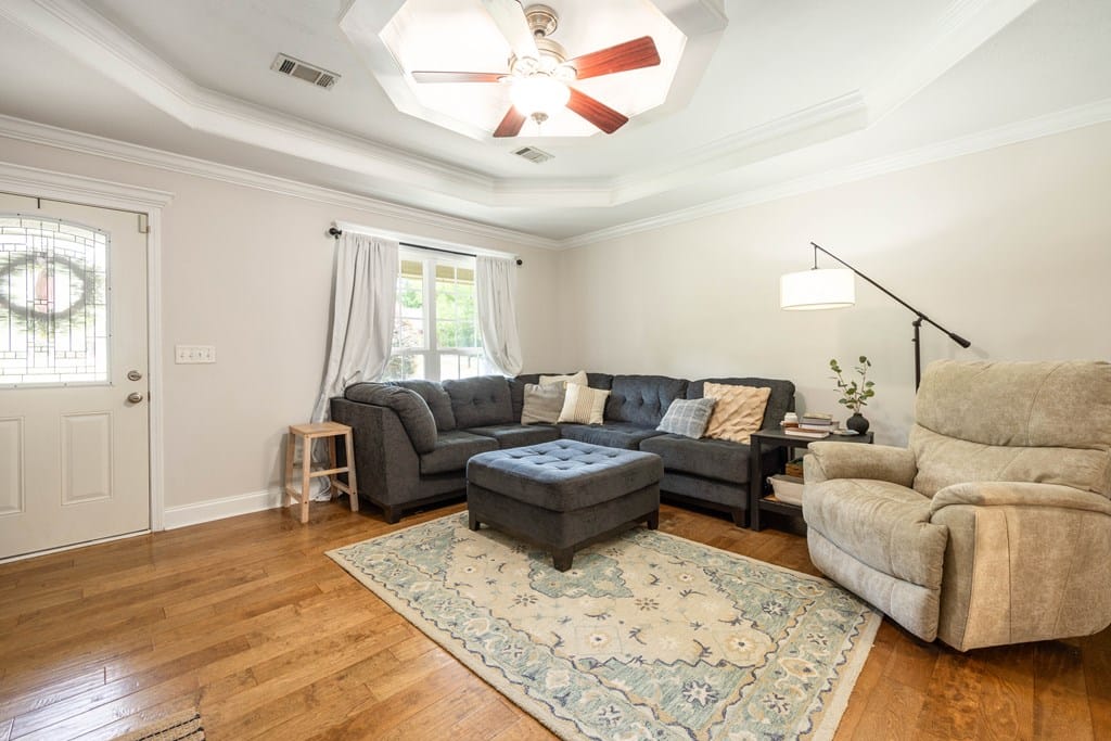 163 Lee Rd #2158, Smiths Station, AL 36877