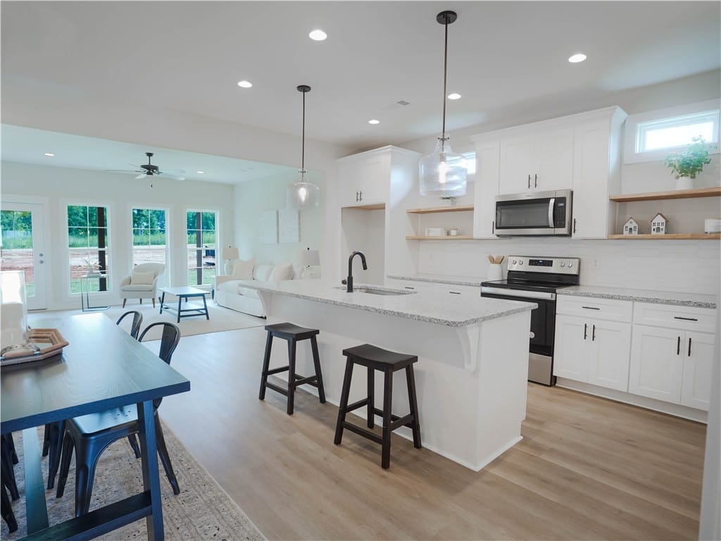 1003 CROSSING, Valley, AL, 36854 — Photo 2