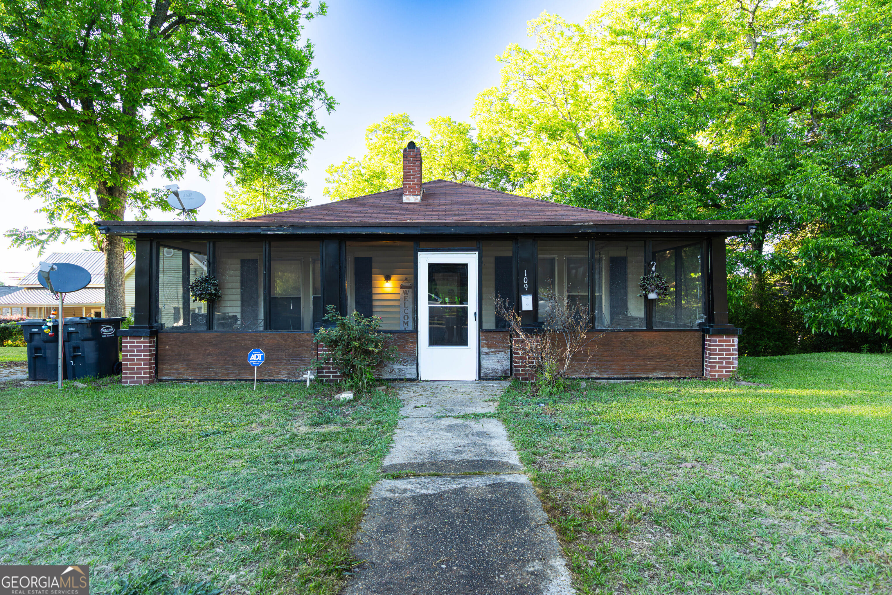 109 E Main St, Manchester, GA 31816