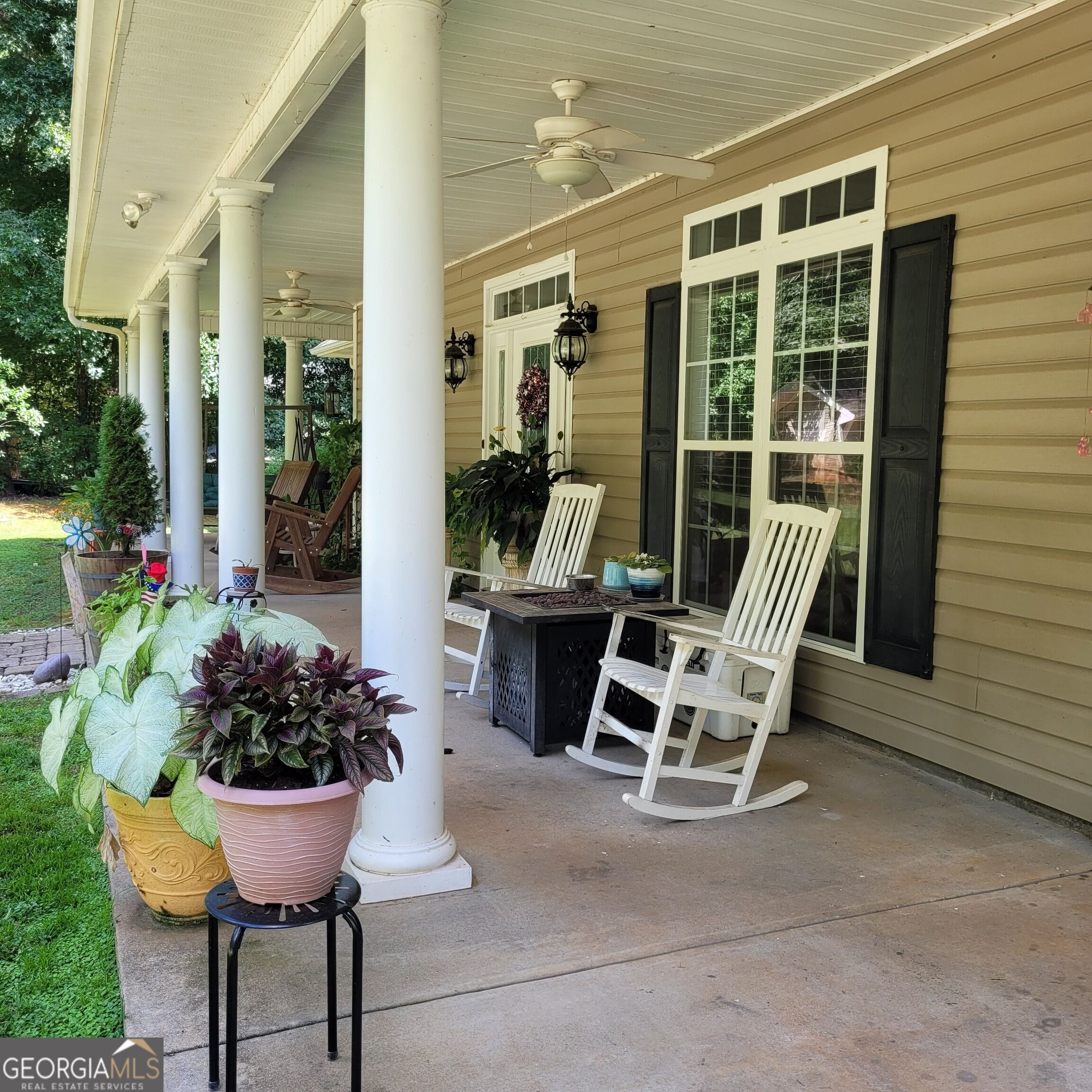 151 S Chattahoochee Dr, Hogansville, GA 30230