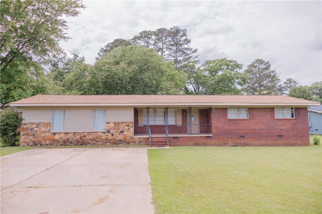 2401 11th Avenue, Valley, AL, 36854