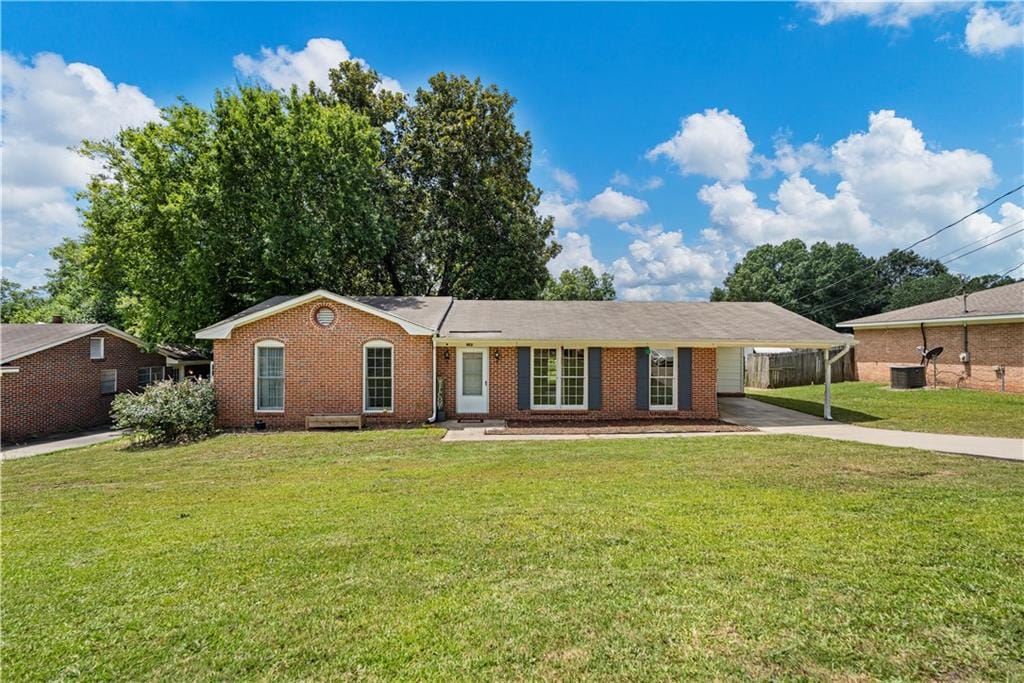 1501 Fletcher Dr, Phenix City, AL 36867