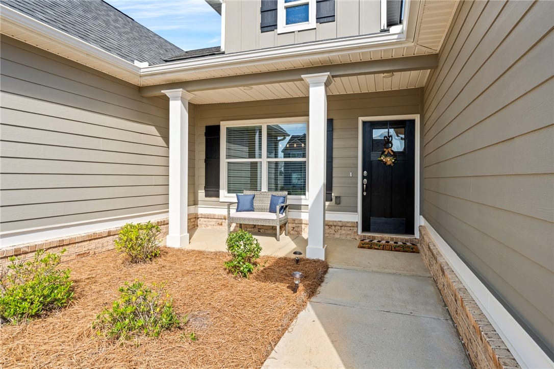 1025 Sawyer Dr, Opelika, AL 36801, USA, Covered Front Porch and Entry