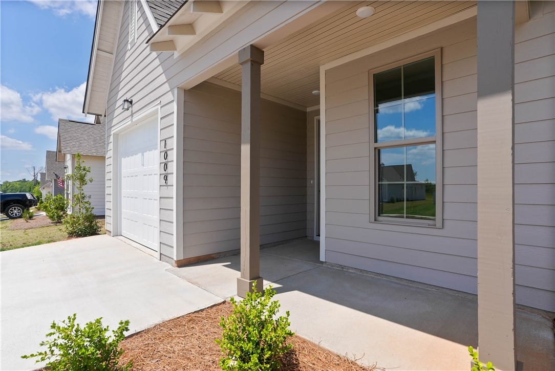 1009 CROSSING, Valley, AL, 36854 — Photo 3