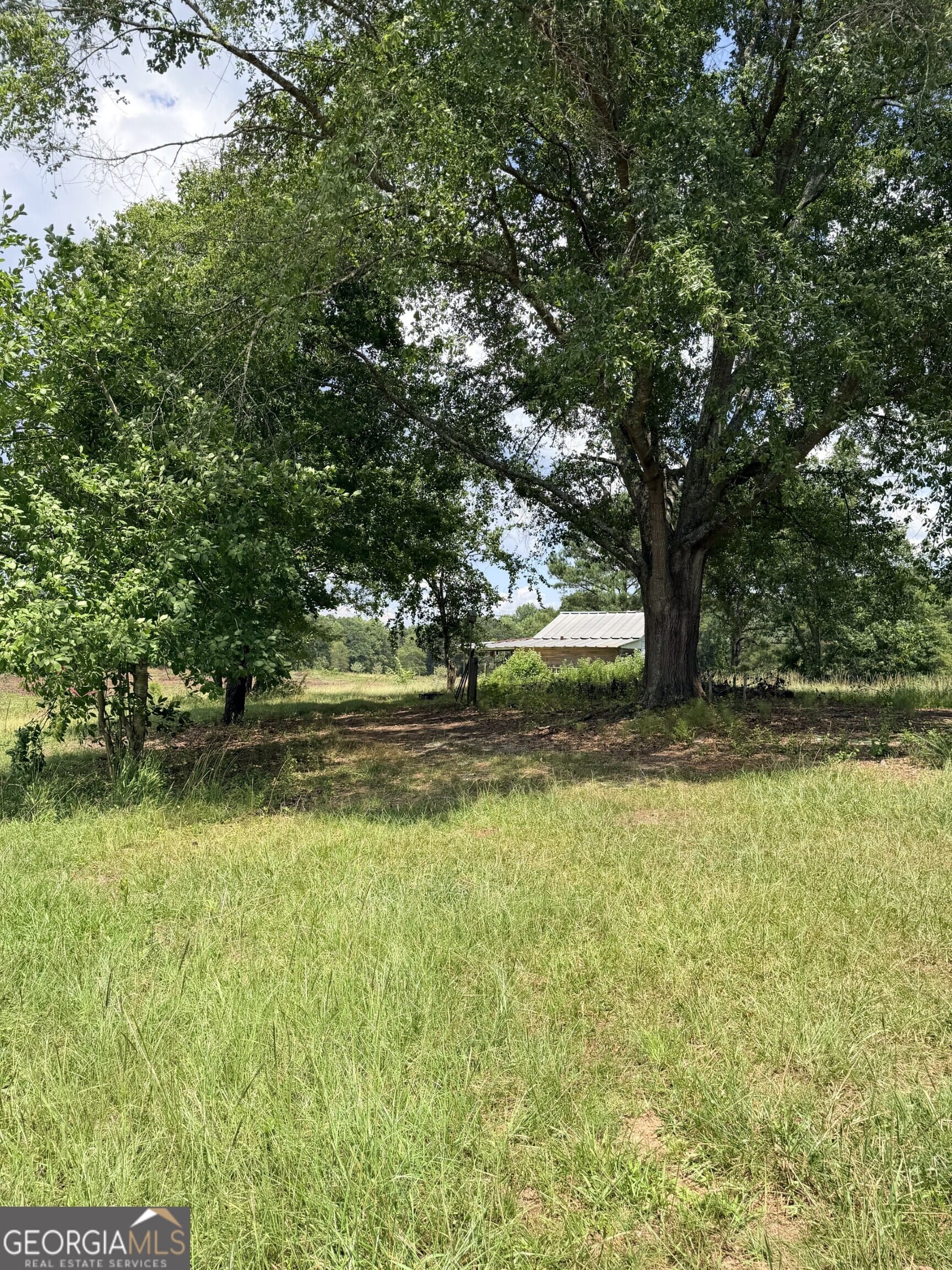 2135 Moss Rd, Gay, GA 30218