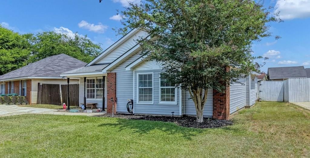 140 Mossydale Ln, Albany, GA 31721