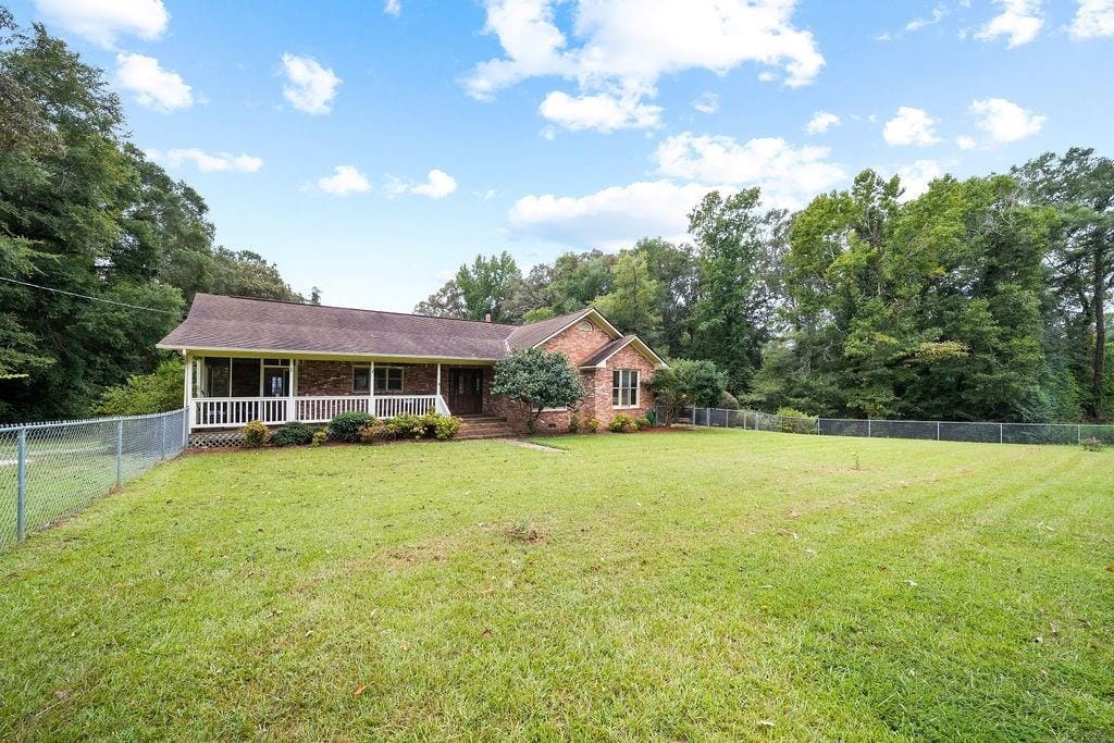 8 Lakeshore Drive, Pittsview, AL, 36871