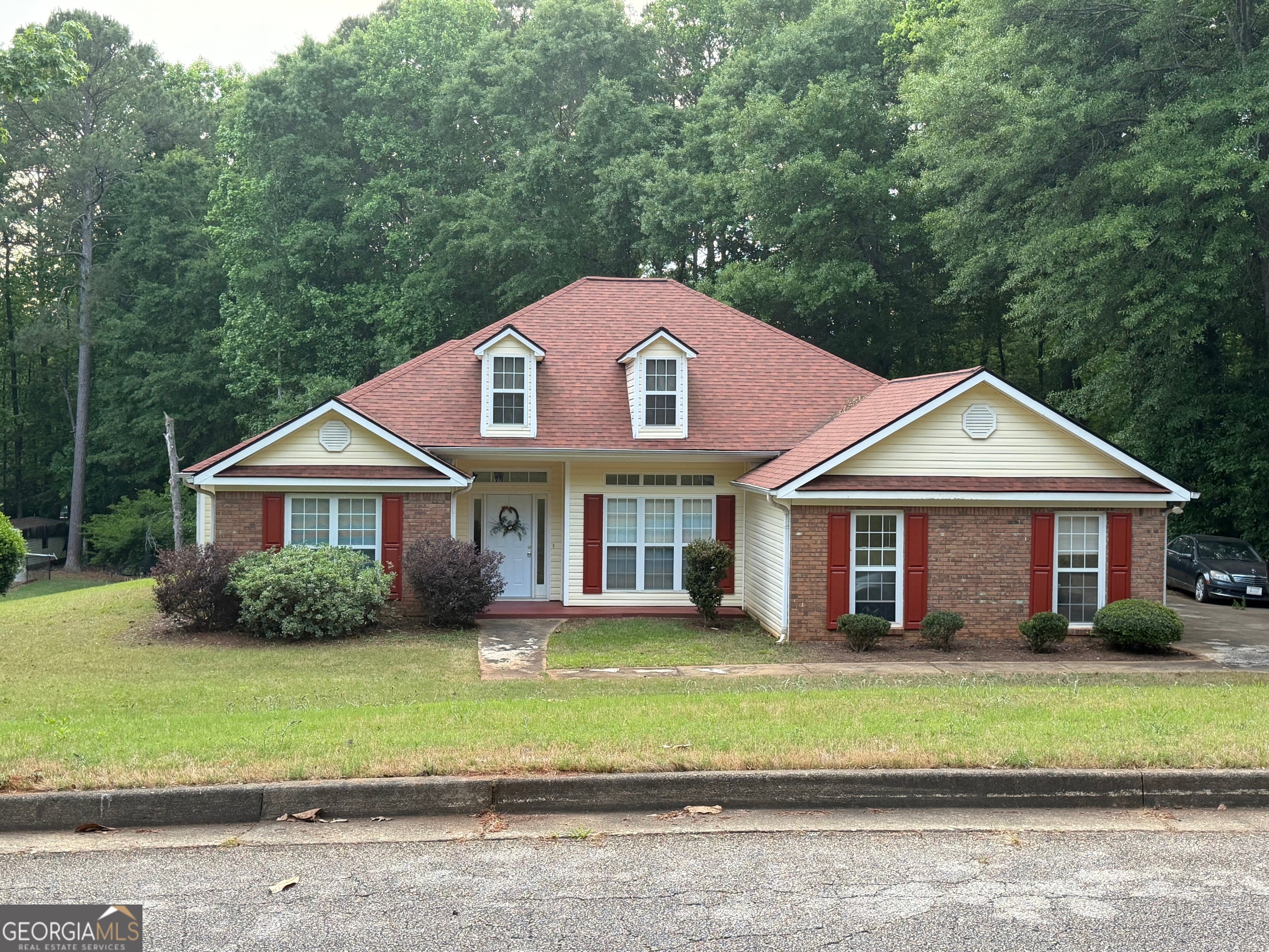 135 Taylor Len Dr, LaGrange, GA 30240