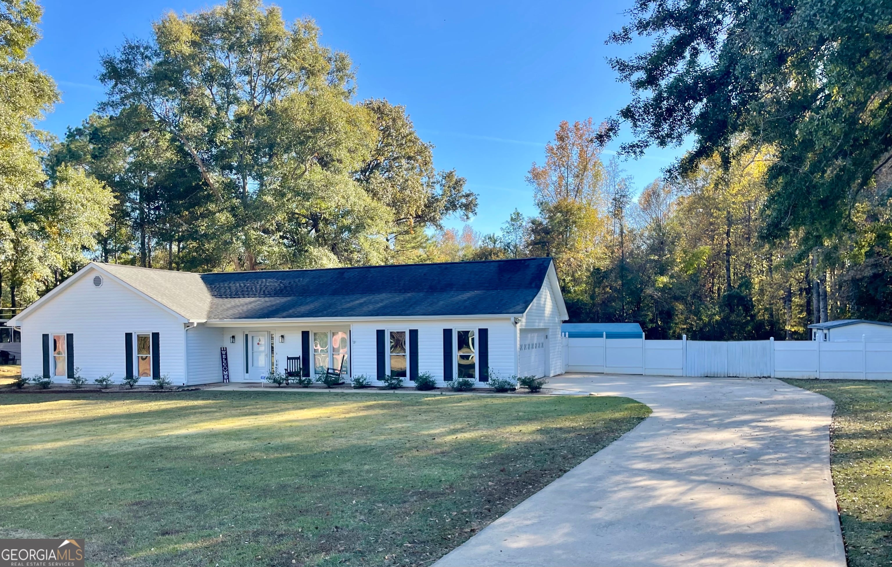 105 Hawthorne Cir, LaGrange, GA 30240