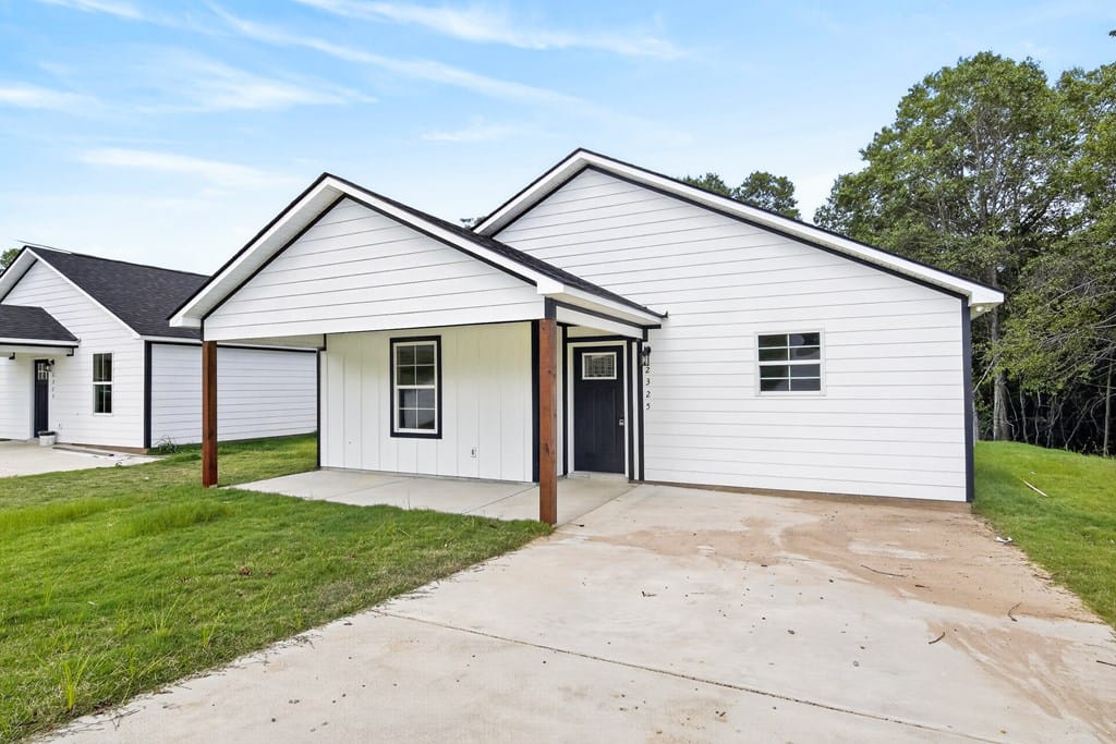 2325 Schatulga Rd, Columbus, GA 31907