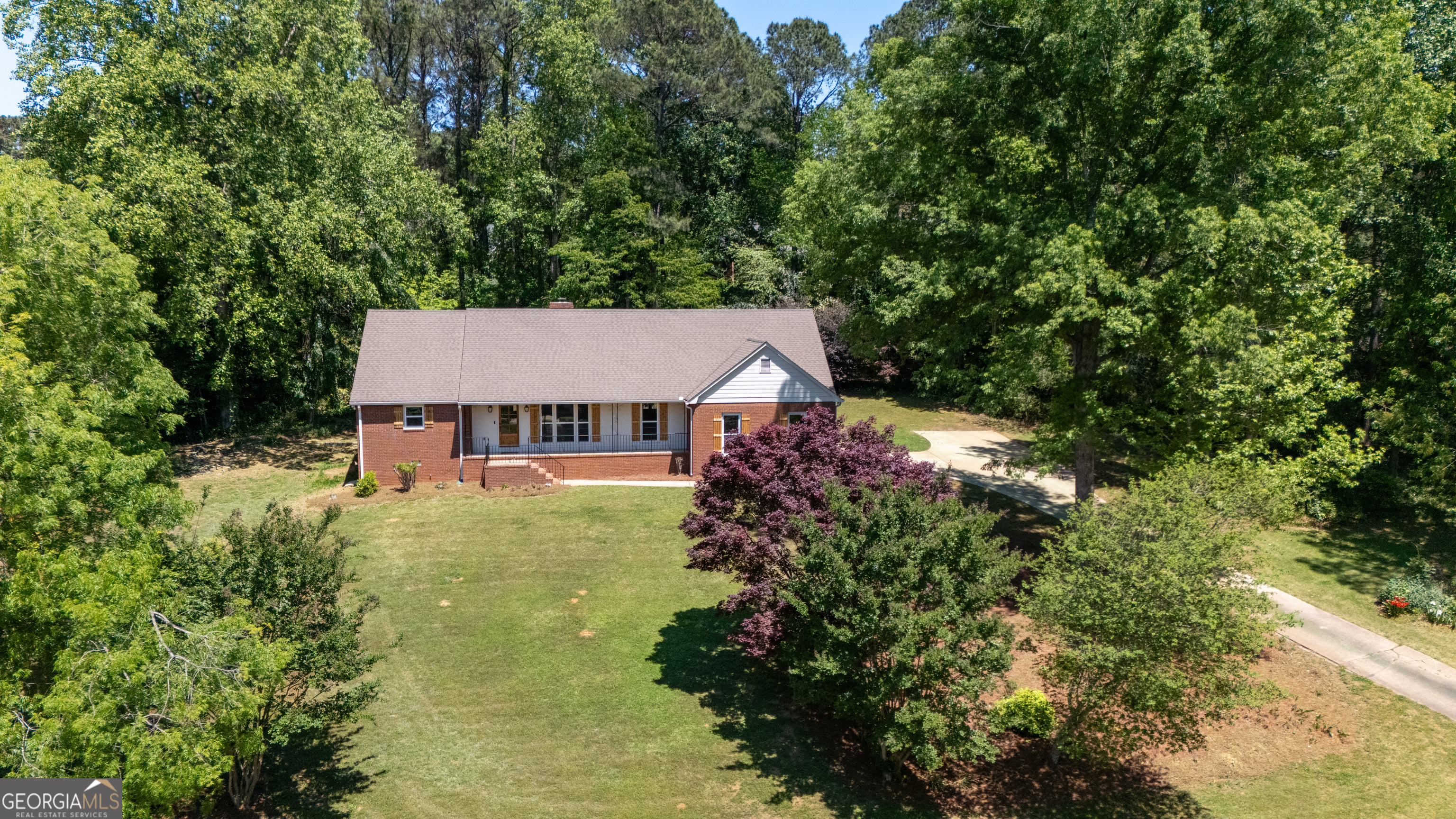 406 Ashford Cir, LaGrange, GA 30240