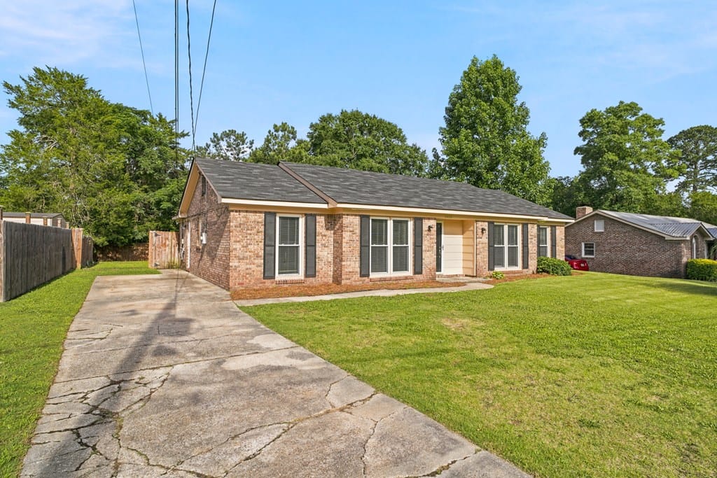 6650 Bradford Dr, Columbus, GA 31909