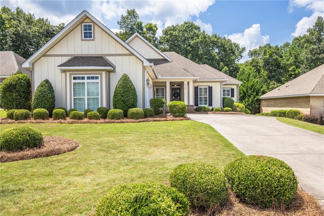 1726 Vfw Road, Auburn, AL, 36832