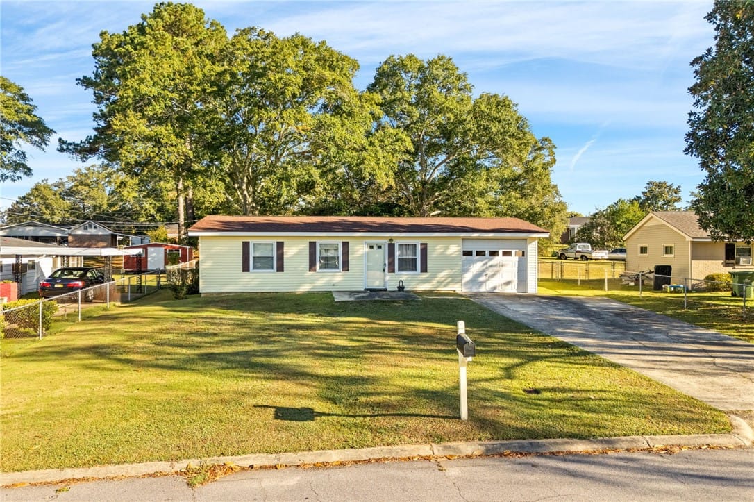 806 South 11th Street, Lanett, AL, 36863