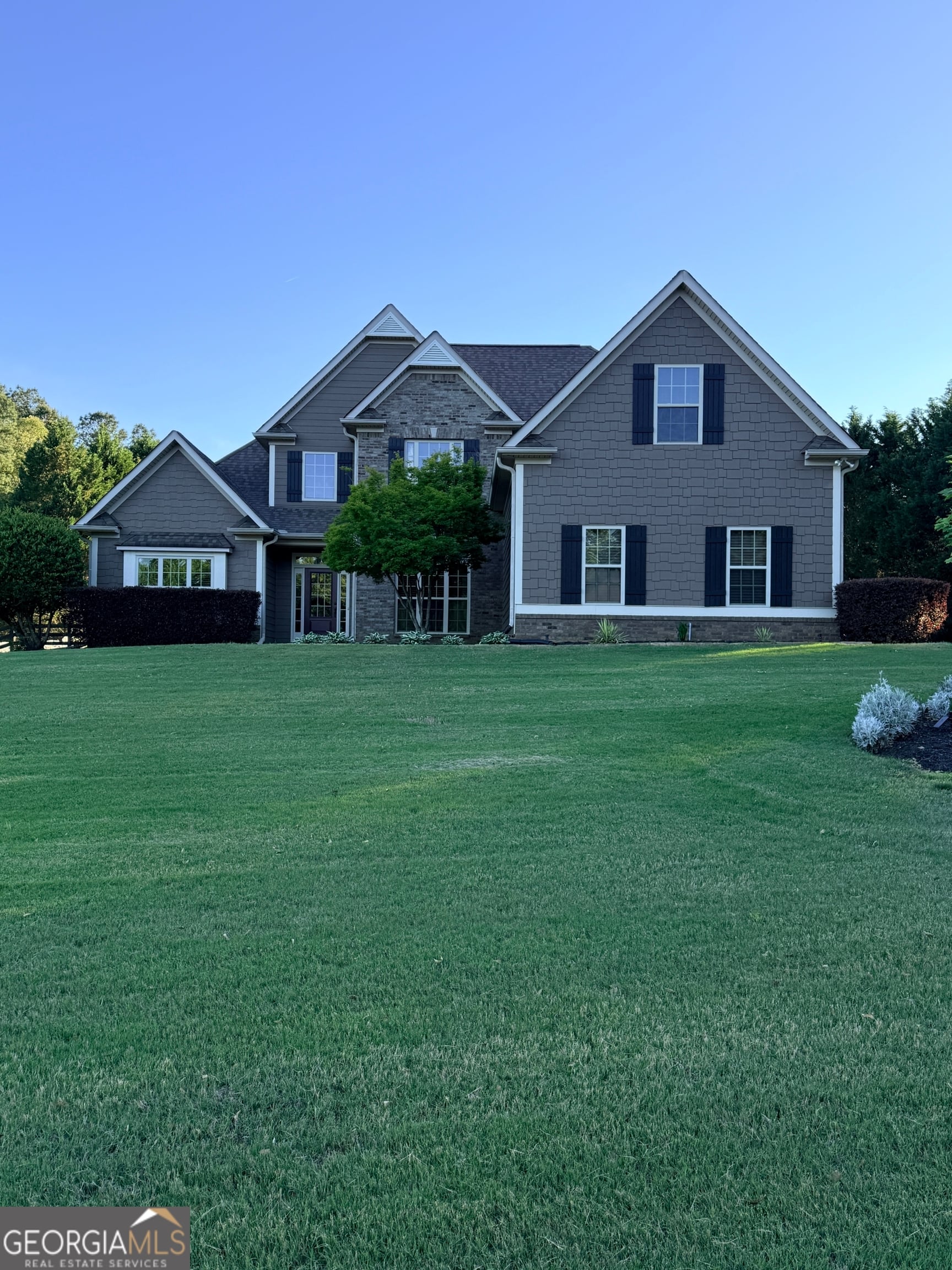 127 Sandisfield Dr, Sharpsburg, GA 30277