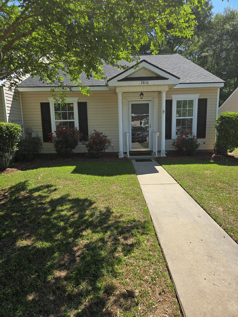 2816 Mclain Ln, Albany, GA 31707