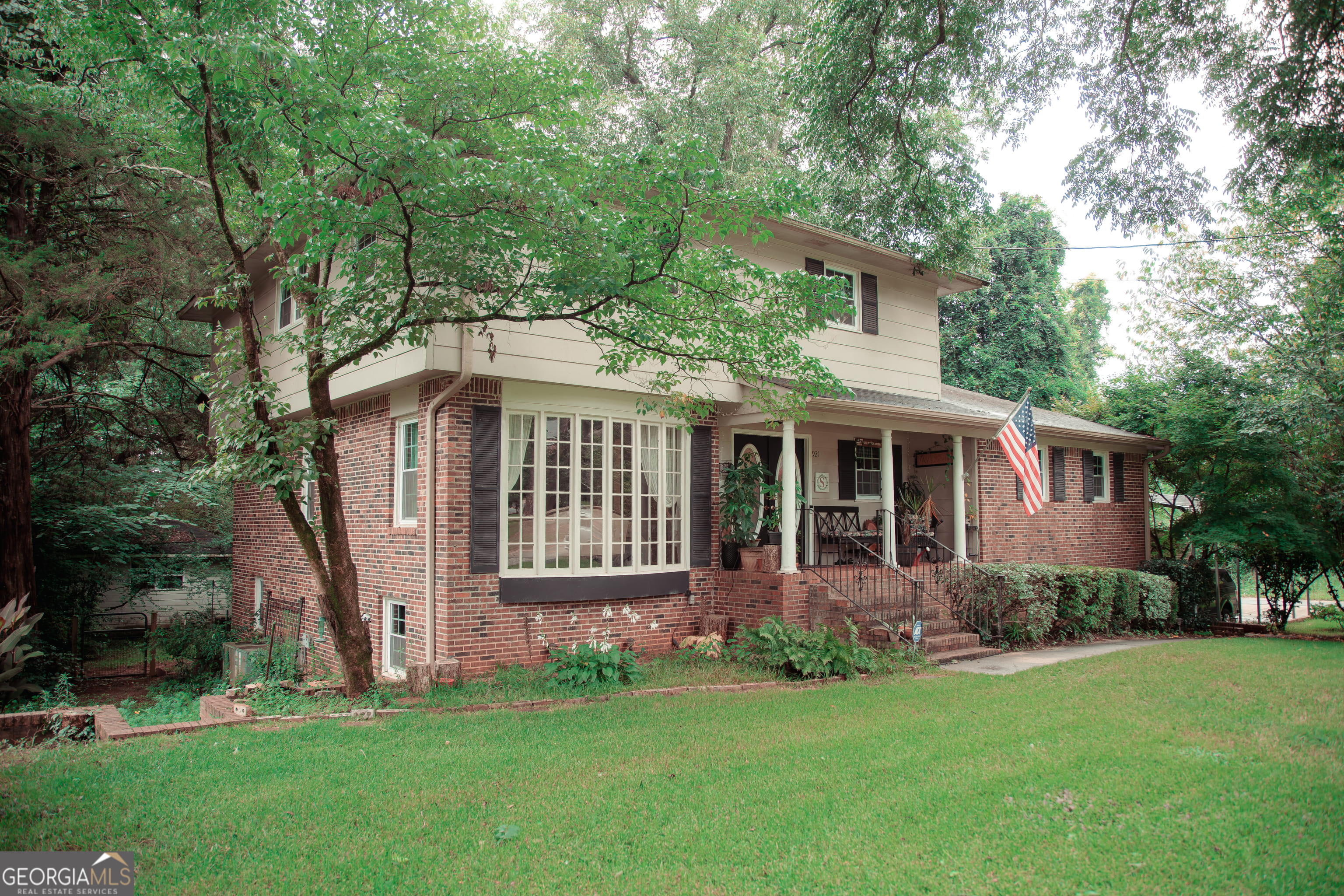 921 Crystal Dr, Thomaston, GA 30286