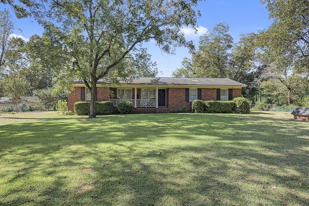 3213 Higgins Dr, Albany, GA 31721