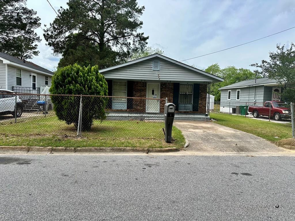 1617 Mc Arthur St, Albany, GA 31701
