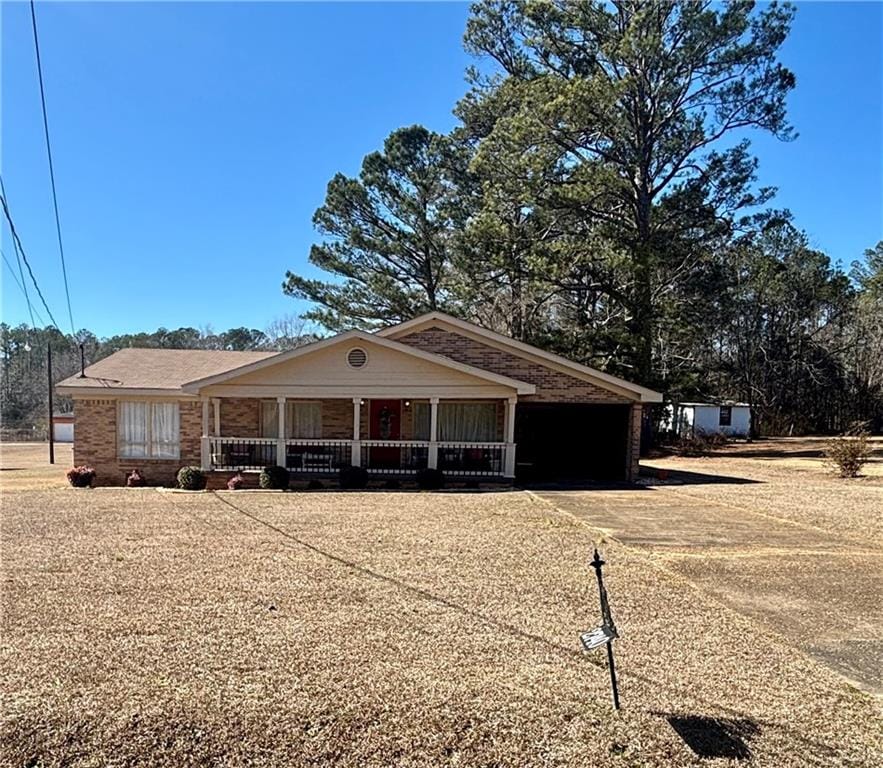 2740 16th Avenue Southwest, Lanett, AL, 36863