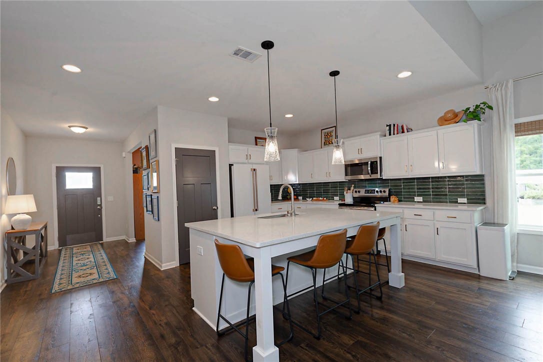 1017 FINN, Opelika, AL, 36801 — Photo 2