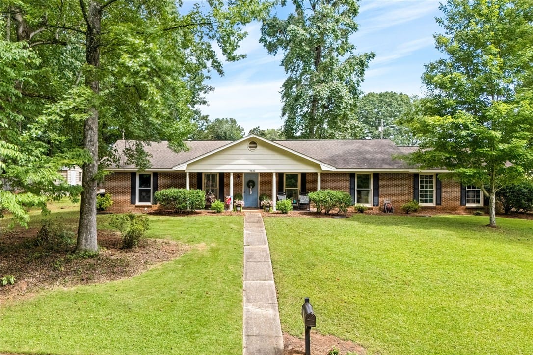 2200 North Hills Drive, Opelika, AL, 36801