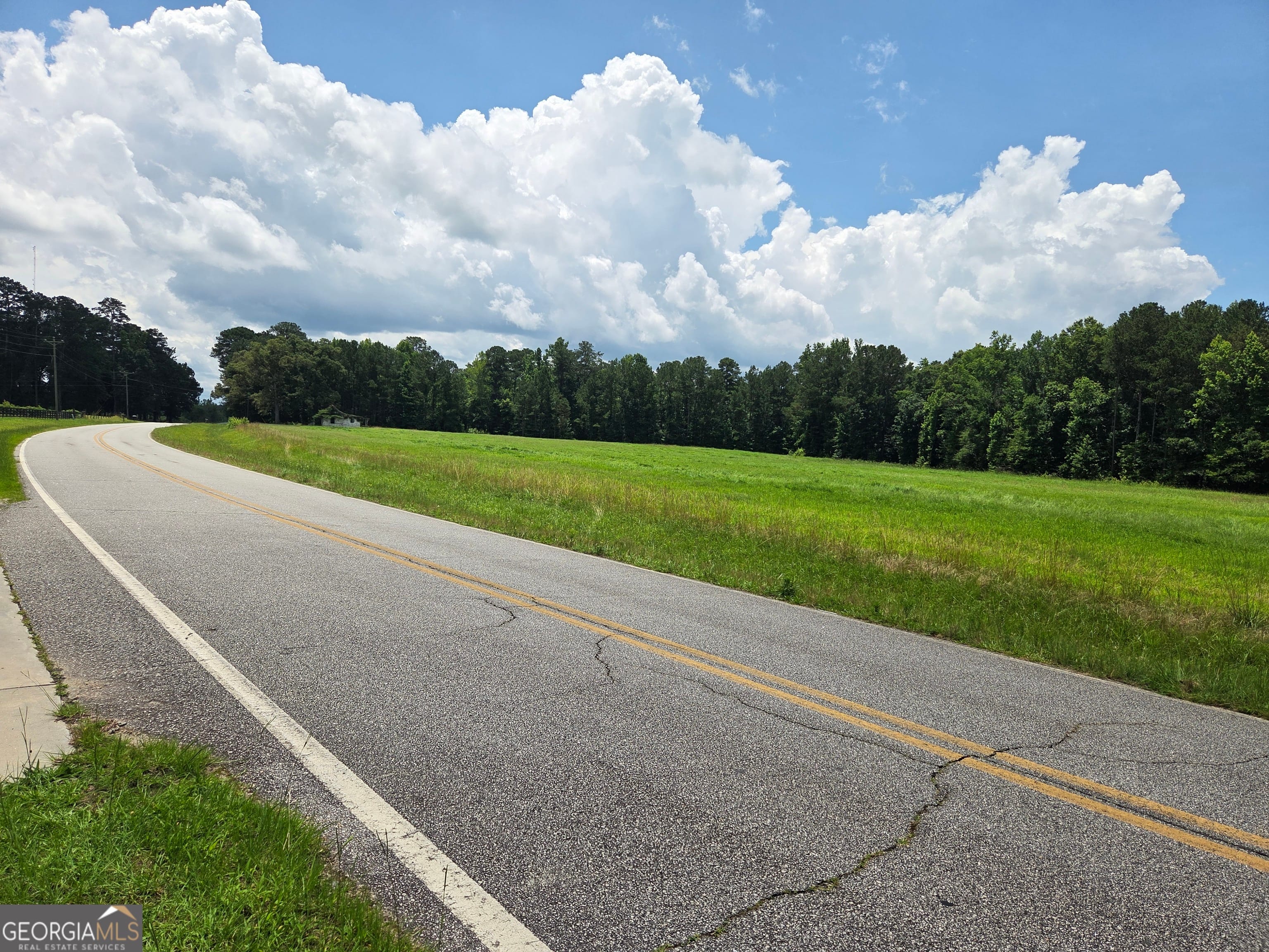 5409 Mt Carmel Rd, Gay, GA 30218