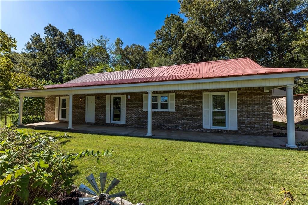10 Gabriel Rd, Fort Mitchell, AL 36856