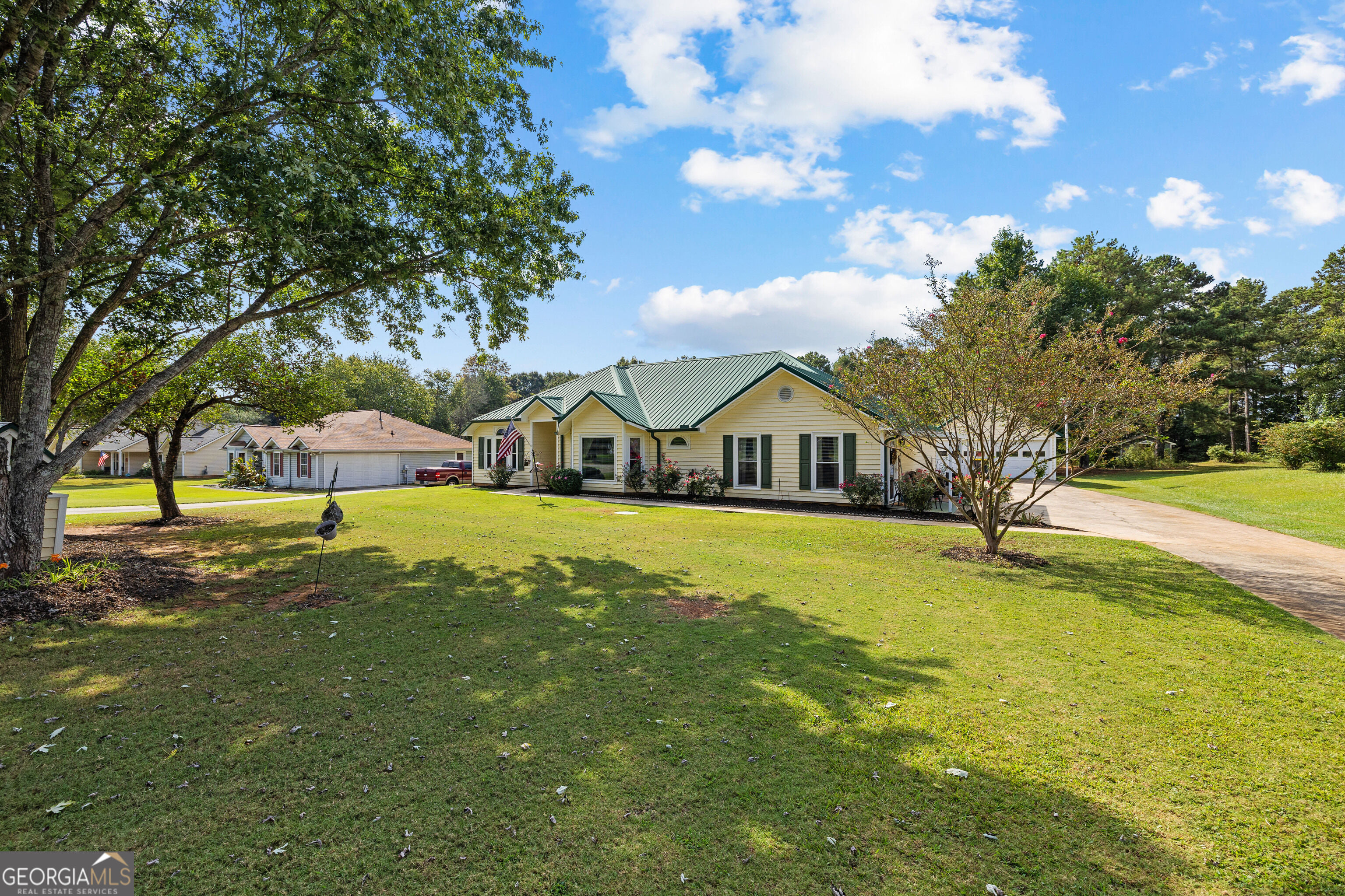 95 Firethorne Dr, Newnan, GA 30265