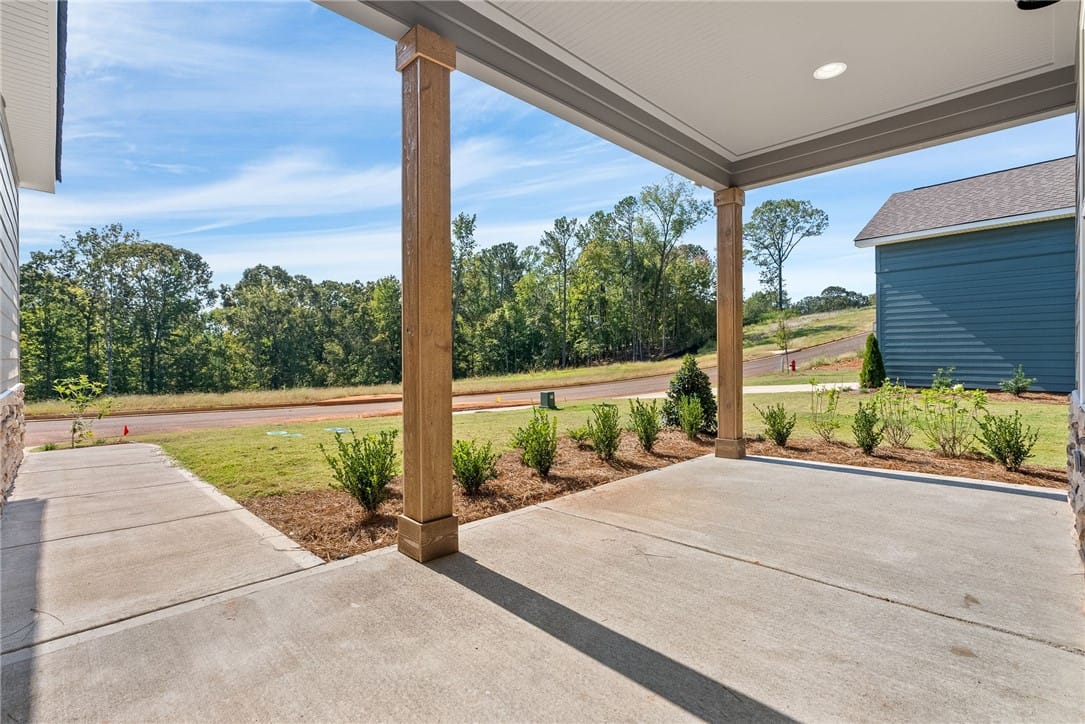 85 Janes Wy, Dadeville, AL 36853, Front Patio