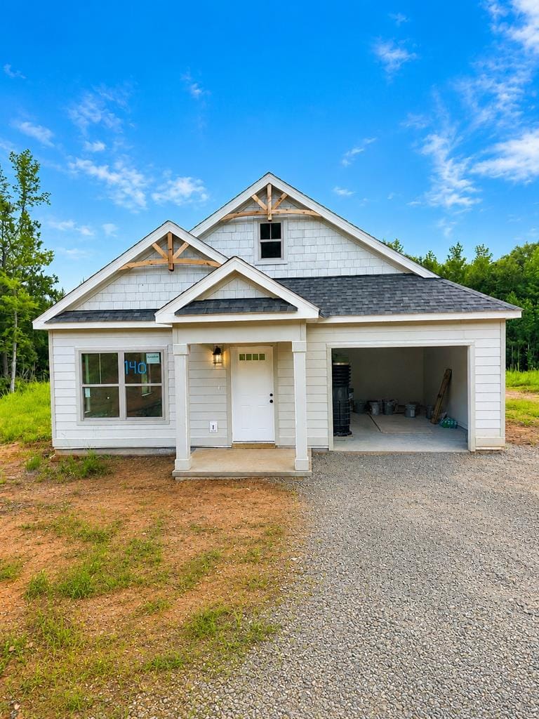 140 Young Ln, Hamilton, GA 31811