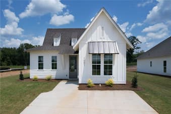 3128 BOTTLE, Auburn, AL, 36830