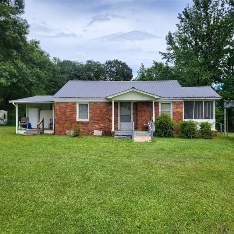 3043 47th Avenue Southwest, Lanett, AL, 36863