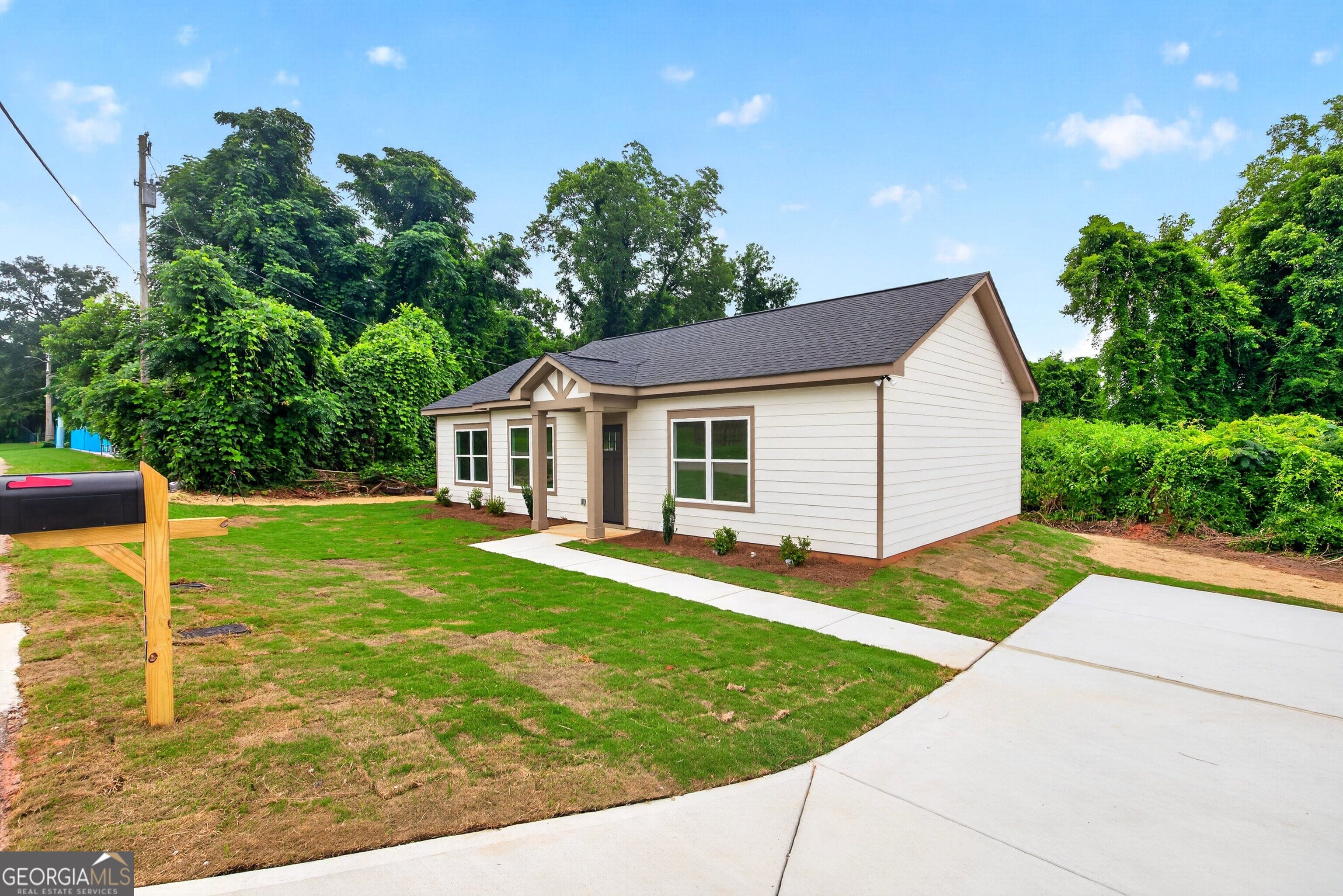117 Ware St, Hogansville, GA 30230