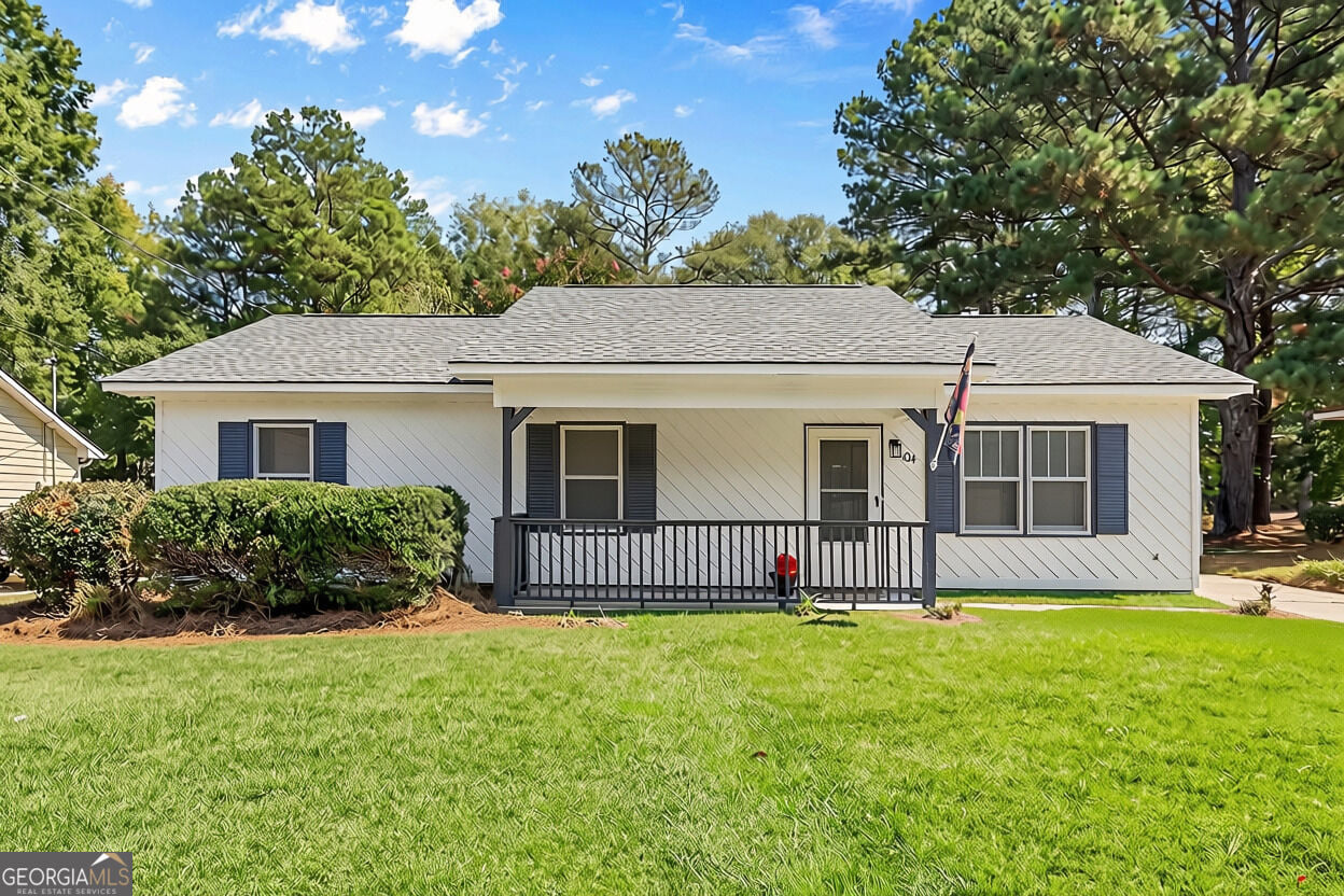104 Martin Luther King Jr Ct, LaGrange, GA 30241
